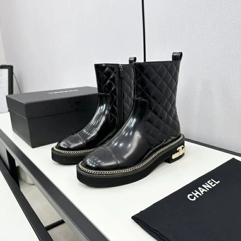 chanel bottes pour femme s_12323ba